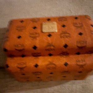 🎉 Host Pick 🎉 MCM Authentic Hardshell Sunglass / Eyeclass case Cognac with COA